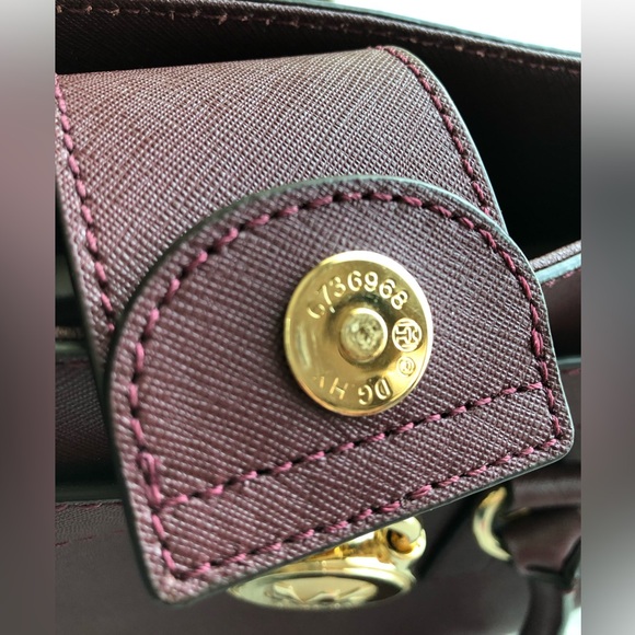 Michael Kors Hamilton Bag - Picture 15 of 16